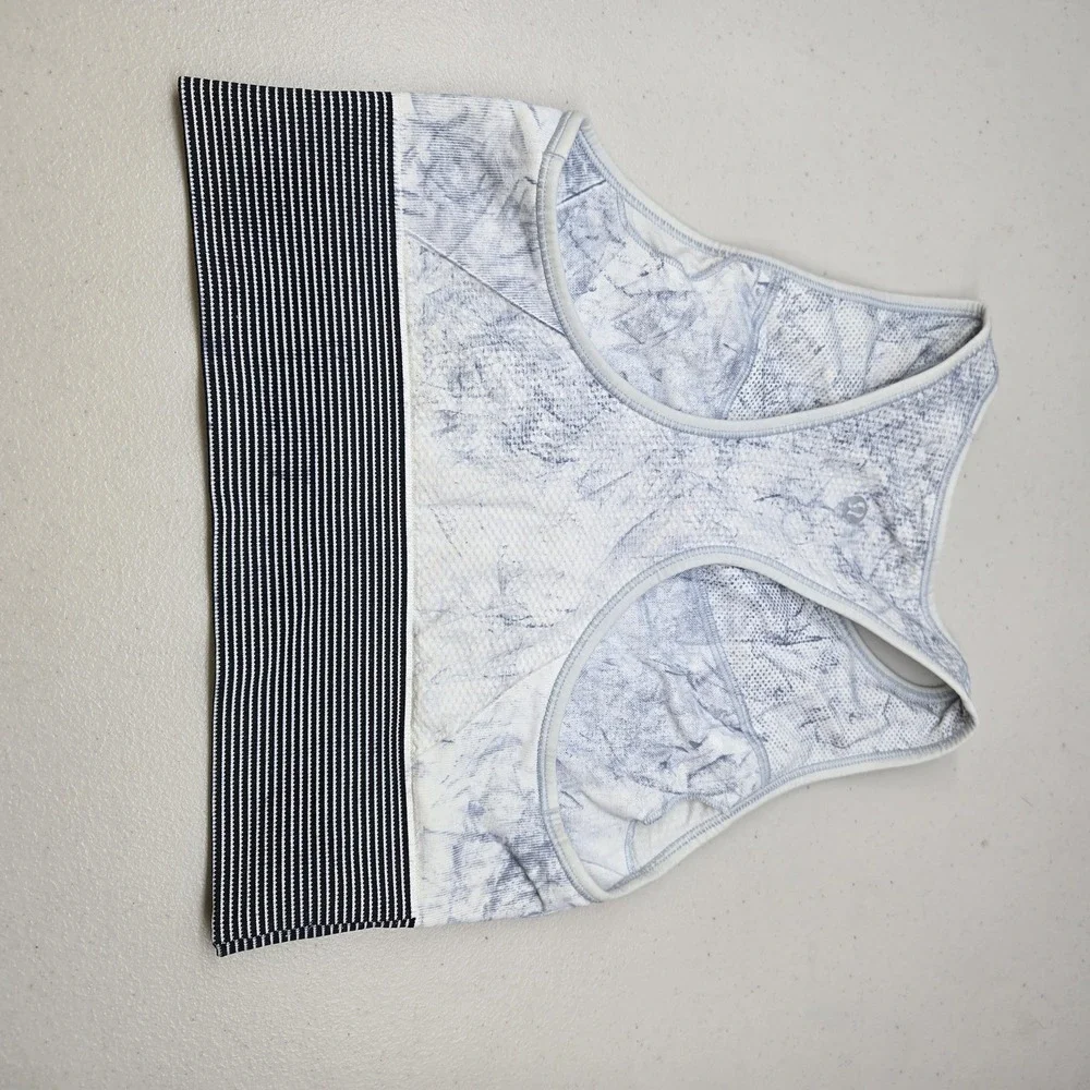 Lululemon Women Sports Bra 8 Blue Ebb To Train Tie Dye Wireless Racerback